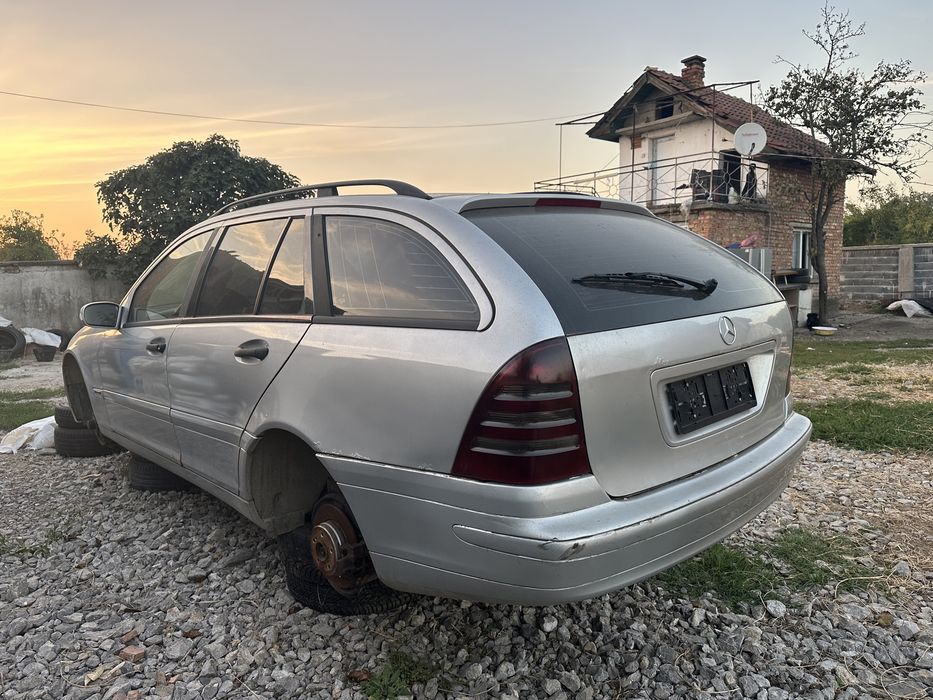 Мерцедес C 180 бензин автоматик  само на части