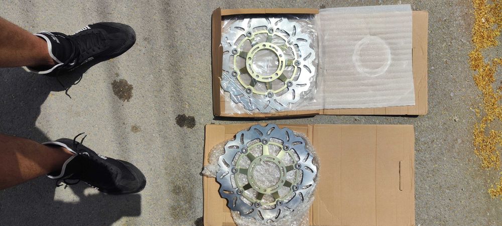 Дискове за Triumph Daytona