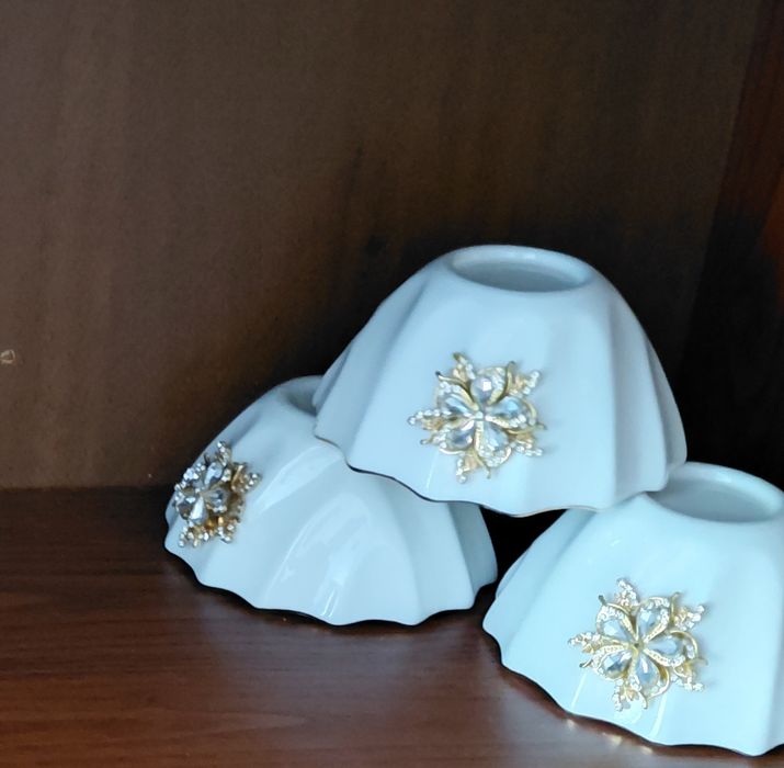 Продается Чайник и пиалки