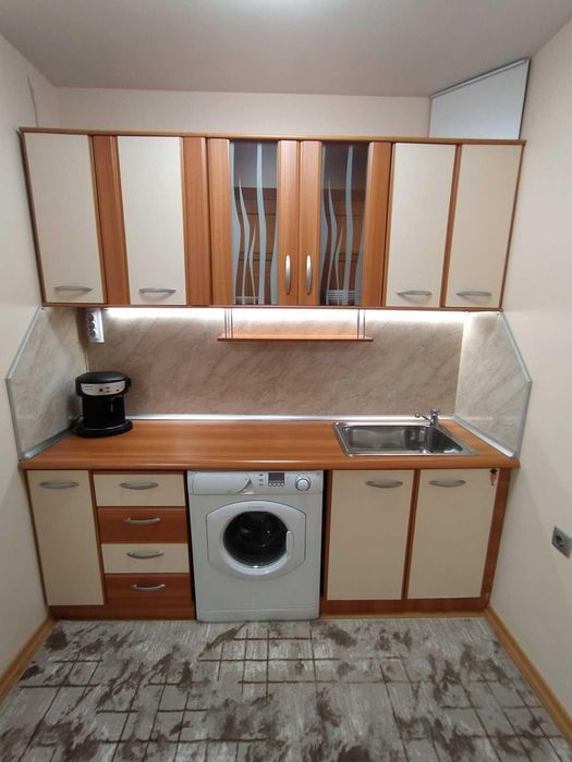 Дава се под наем Двустаен апартамент в Варна, Лятно кино Тракия - 55 кв.м за 458.49 € - Снимка #1