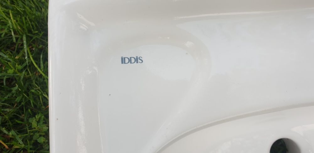 Раковина IDDIS с пьедесталом