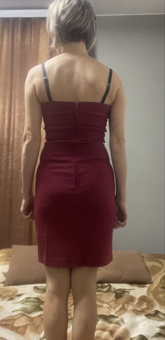 Продам платья недорого