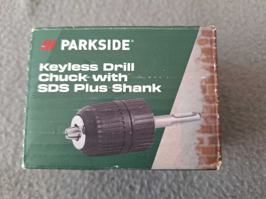 Mandrină rapidă fără cheie cu adaptor SDS Plus marca Parkside.