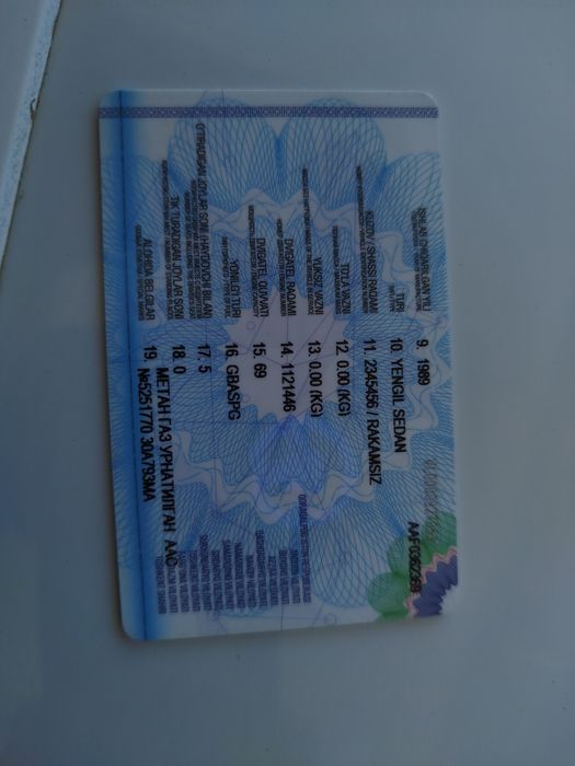 Vaz21063 srochni sotiladi