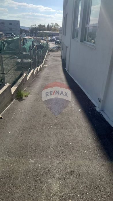 Продава се Промишлена сграда в Варна, Западна промишлена зона - 1621 кв.м за 721 €/кв.м - Снимка #9