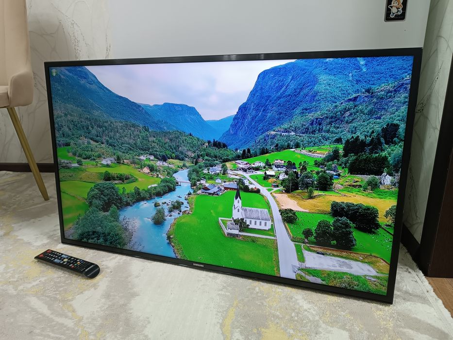 Телевизор SAMSUNG Смарт 109 см.