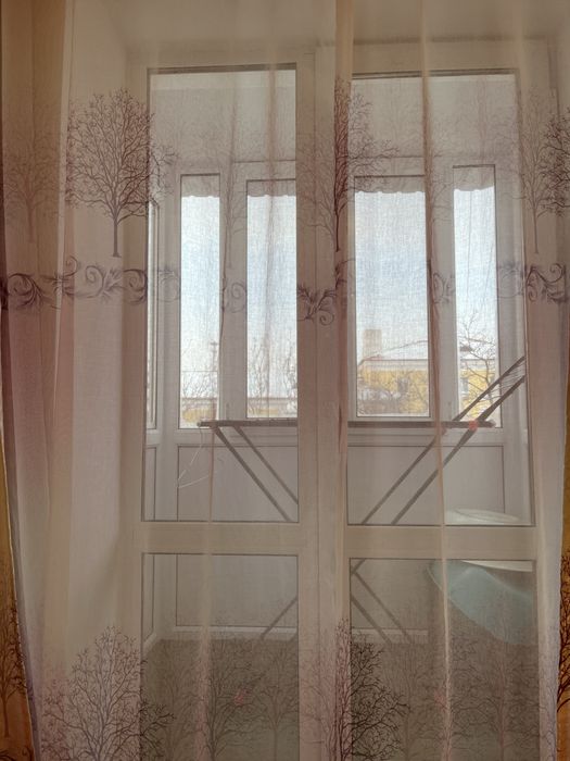 Продам тюль розового цвета