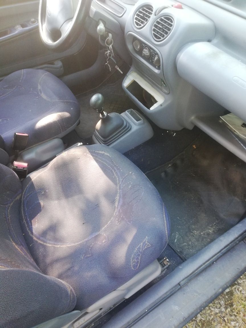 Рено туинго за части гр. Добрич Дружба 1 • OLX.bg