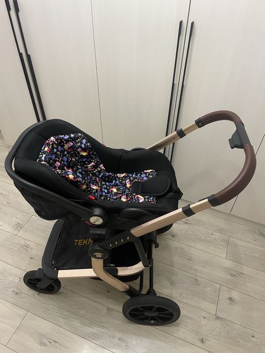 Продам детскую коляску