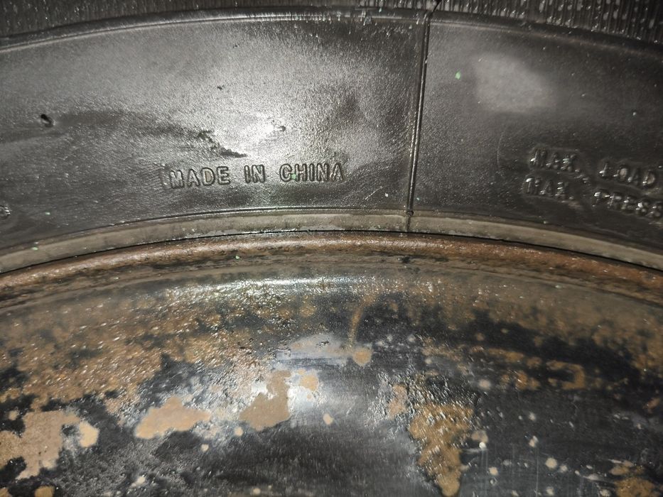 Продам зимние шины на дисках