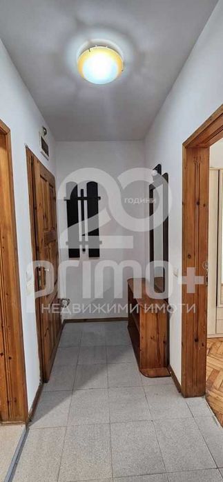 Продава се Двустаен апартамент в Велико Търново, Център - 71 кв.м за 1078 €/кв.м - Снимка #4