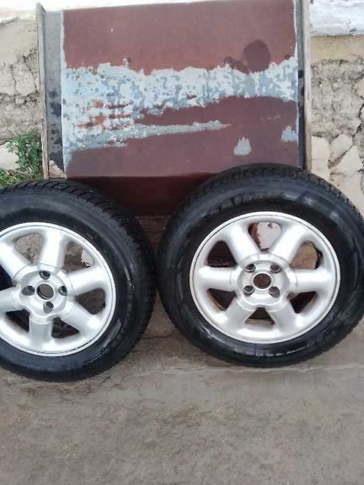 Зимни гуми чисто нови