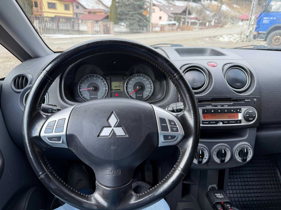 MITSUBISHI Colt 2011 — imagine 4