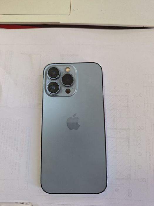 iPhone 13 pro 256