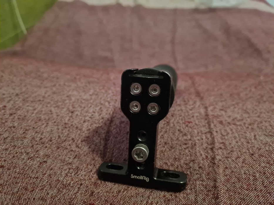 SmallRig handle camera