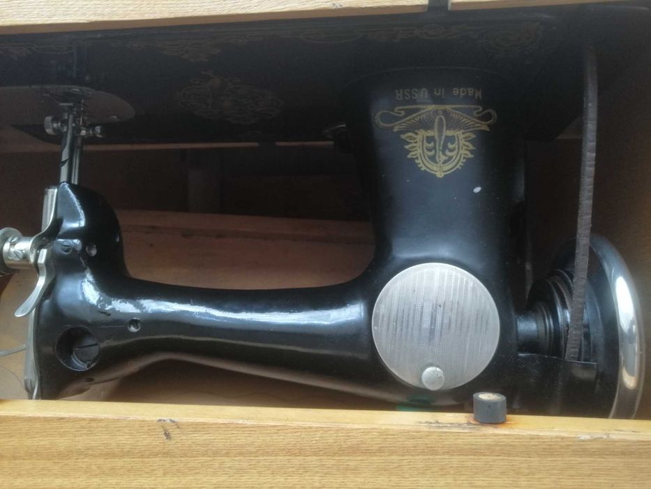 Продавам шевна машина Union