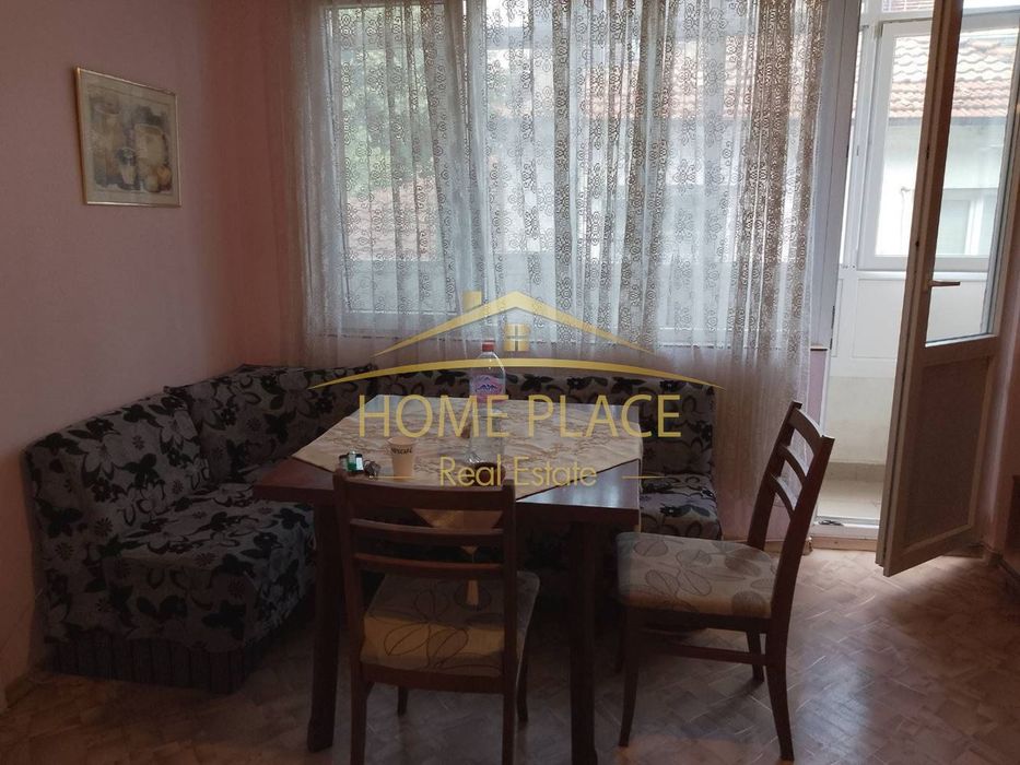 Дава се под наем Тристаен апартамент в Варна, ВИНС - 60 кв.м за 612 € - Снимка #1