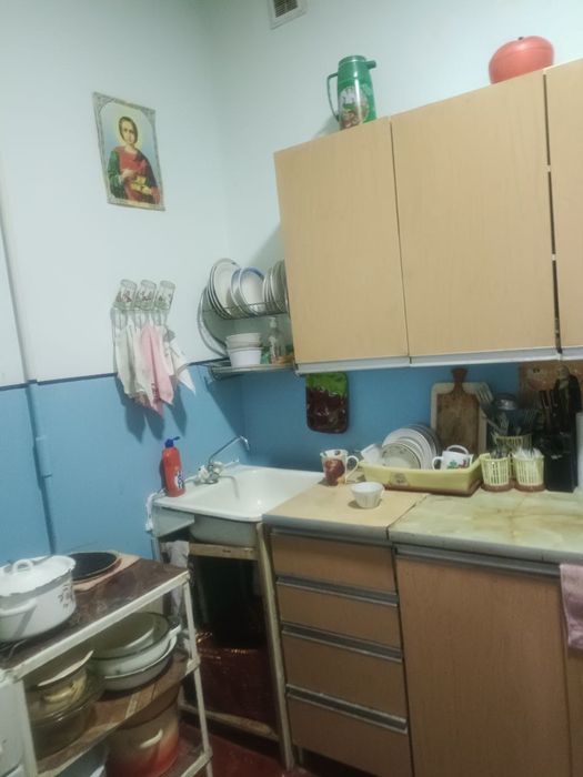 Чирчик 8 м/р 1х 38 кв/м Нархи 25.000$ Бош толов ва паспорт бн Ипотека