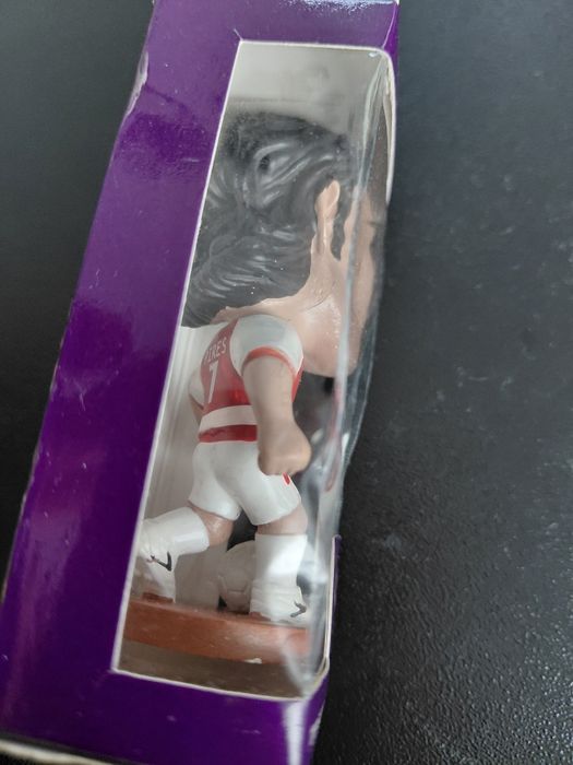 Figurina Robert Pires The Arsenal (colectable/ colectionari)