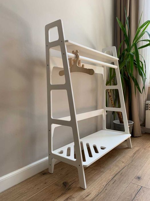 Напольная вешалка-гардероб Монтессори