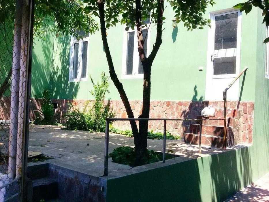 Аренда Евродома на Ивлева, с  бассейном, можно под офис / id888 /