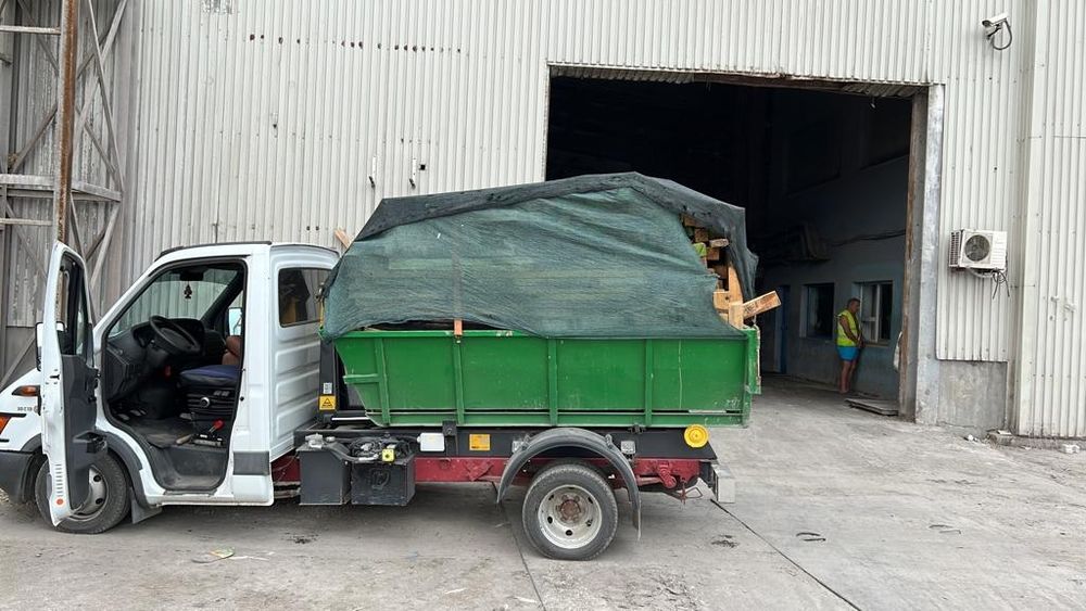 Transport,bena,moluz,moloz,nisip,cuva,gunoi,deseuri,debarasari locuint