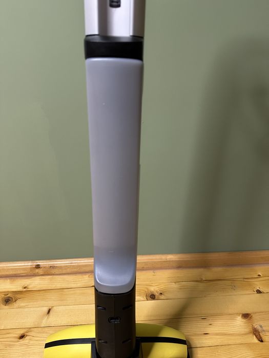 Подочистачка KARCHER FC3