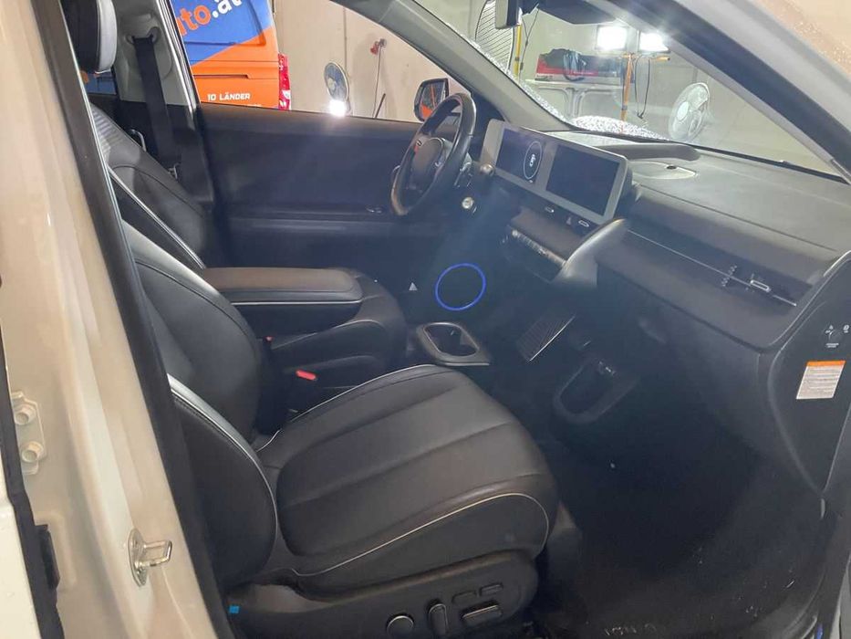 Hyundai IONIQ 5 electric drive 306ks 225 kW 62kwh Uniq 4WD
