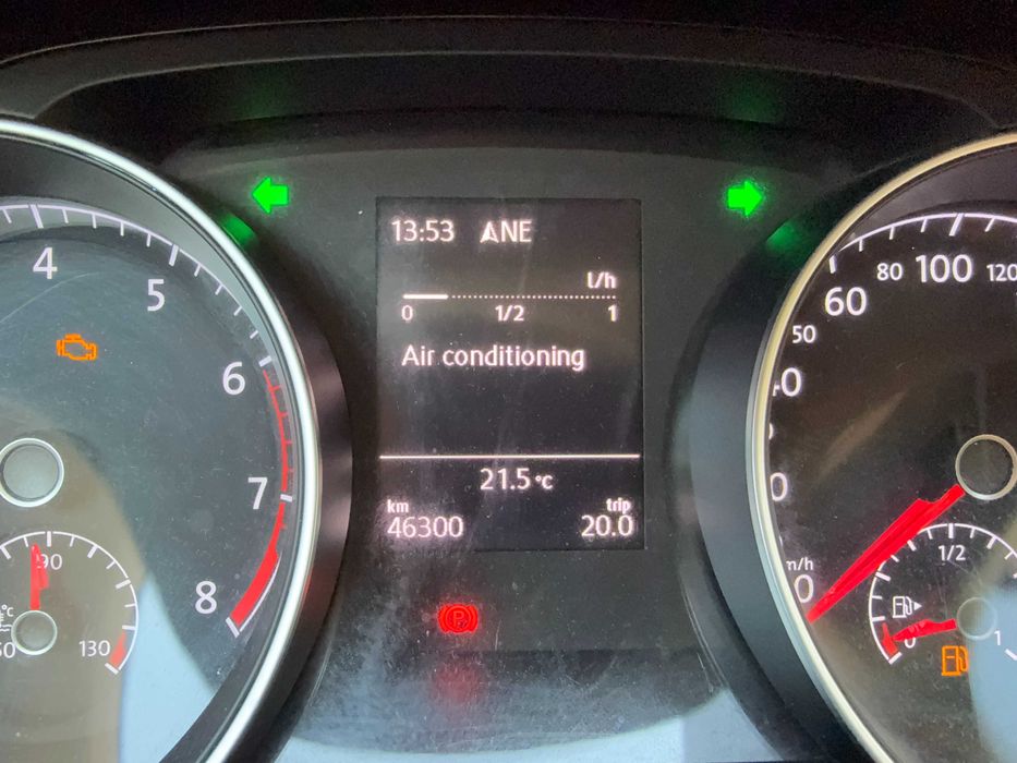 Продавам VW Golf 7 1.2 TSI, 110 к.с., 2015 г., 46 000 км – много екстри, със забележки