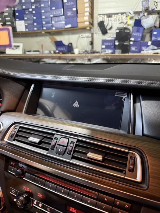 Navigatie Android Bmw Seria 7 F01 F02 Carplay , Android auto + Camera