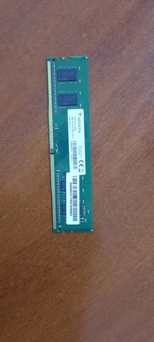 Оперативная память(RAM) 4 gb ddr4  от ADATA!!
