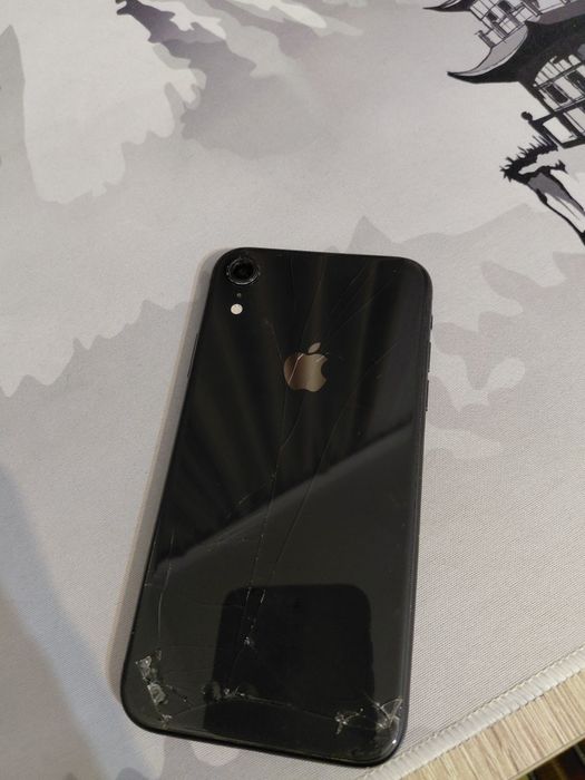 IPHONE XR 64gb не вскрывался
