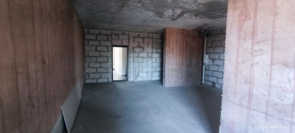 Продам двухкомнатную квартиру.