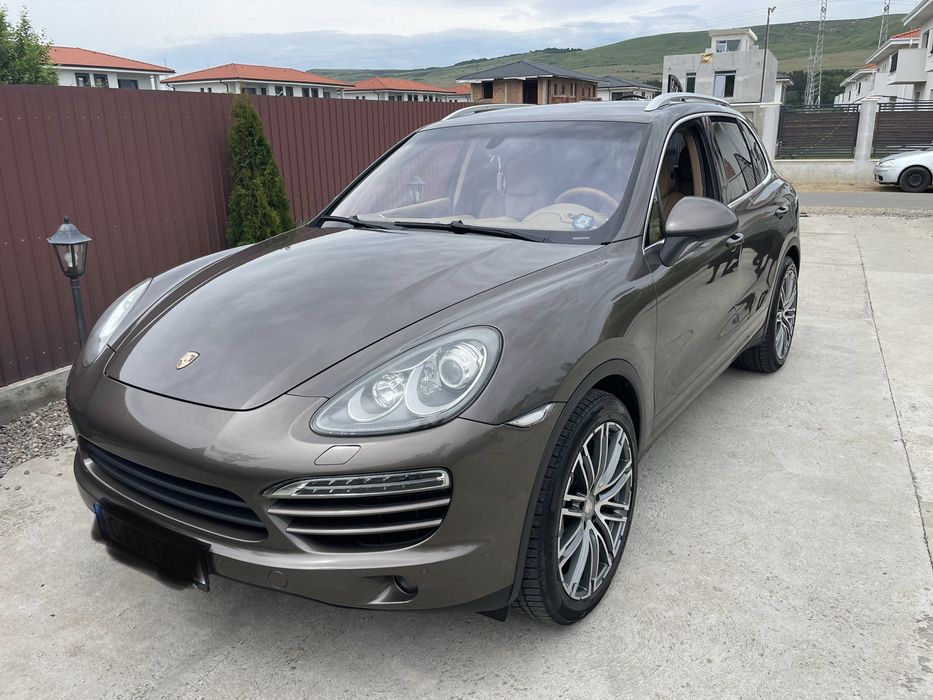 Vand Porche cayenne bine ingrijit merita vazut
