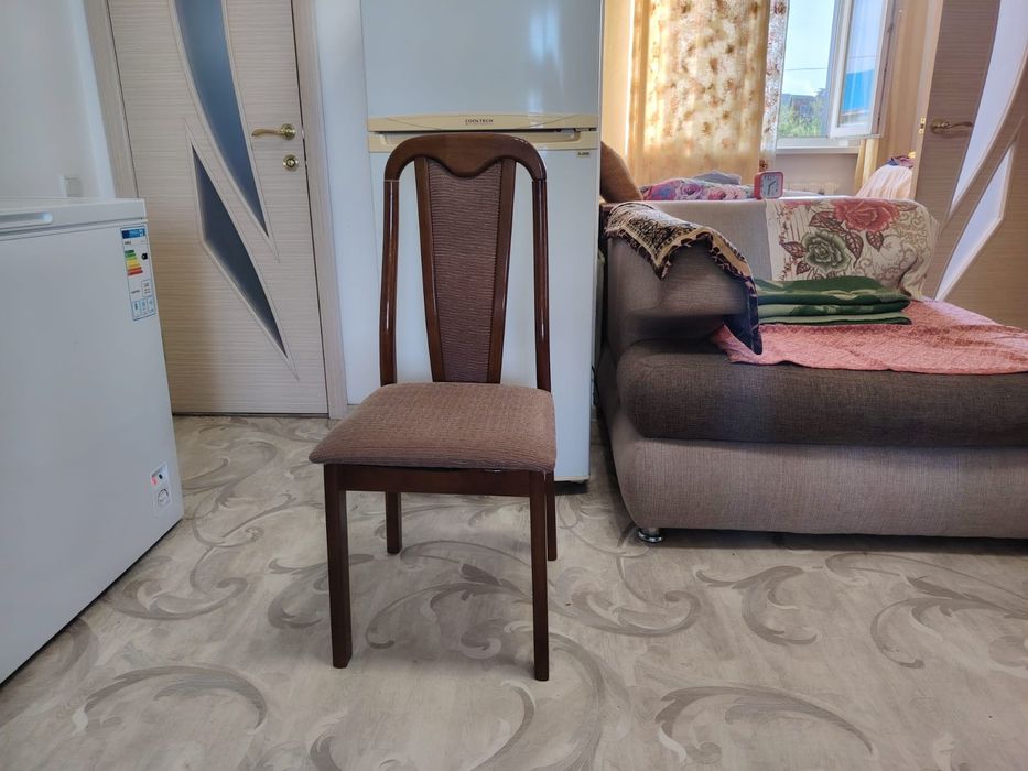 Продам стулья 6 шт