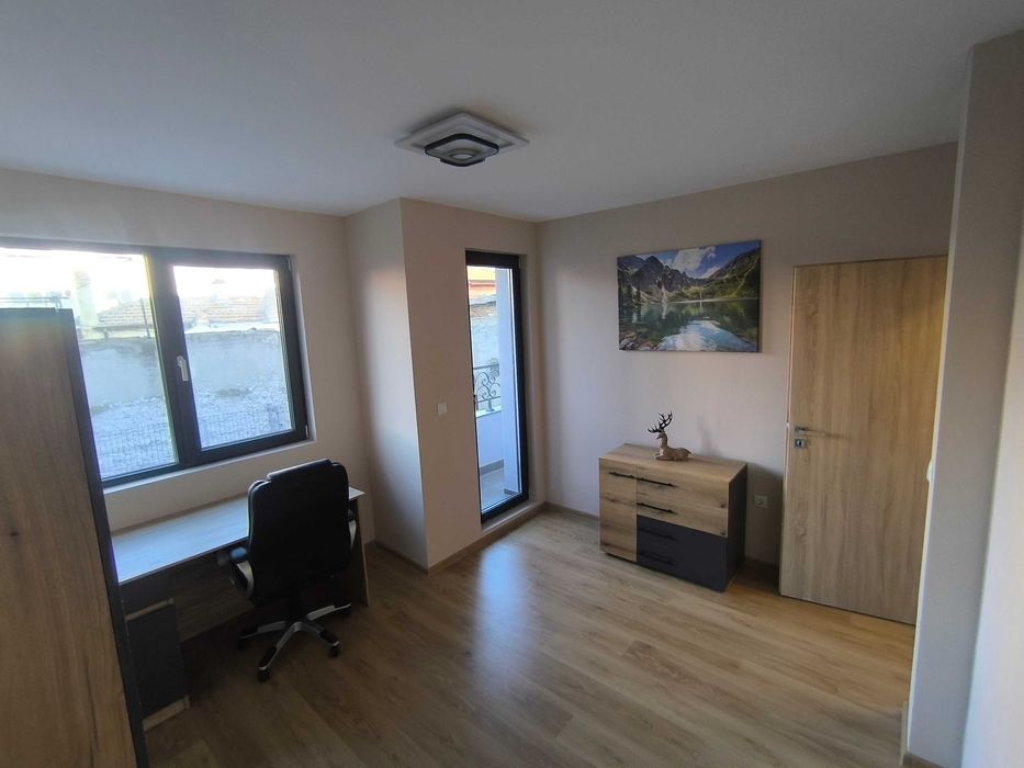 Продава се Тристаен апартамент в Варна, Погреби - 89 кв.м за 1287 €/кв.м - Снимка #12