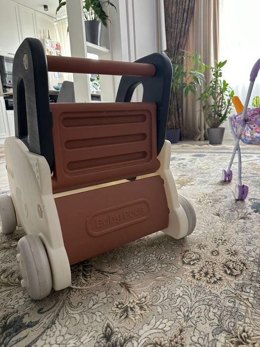 Толокар машинка baby pods