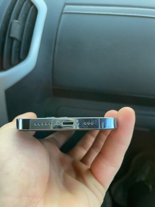 Продам iPhone 13Pro