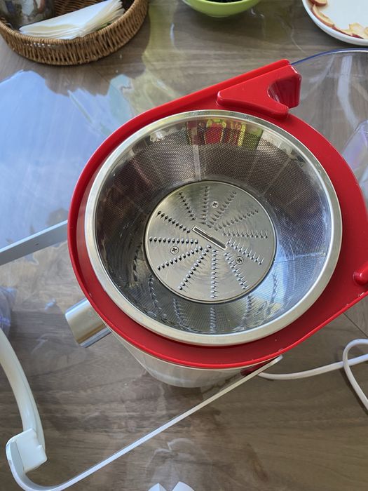 Соковыжималка moulinex
