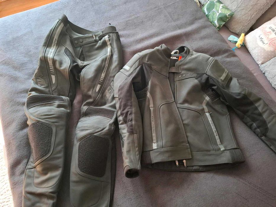 Combinezon Costum moto piele 2PC FLM , marime 50