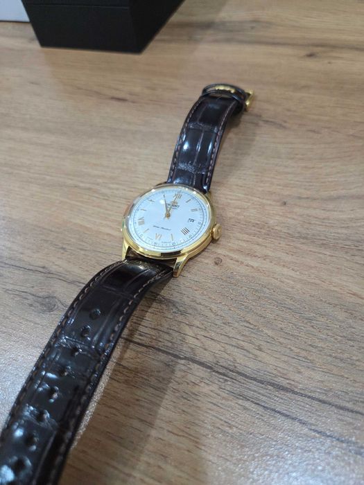 Продается часы ORIENT