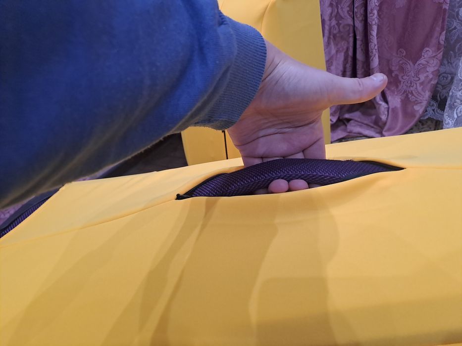 Продам чехол чемодана