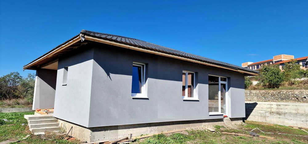 Продава се Къща в Каблешково - 93 кв.м за 1300 €/кв.м - Снимка #2