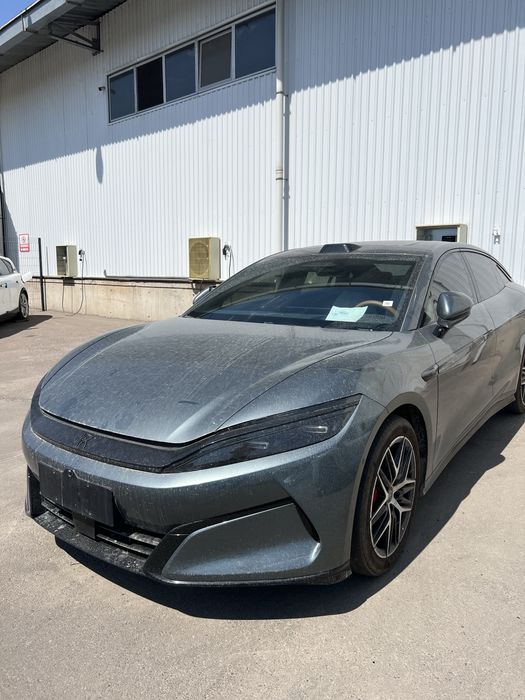 Byd  Han L 2025 йил 2.7 секунд