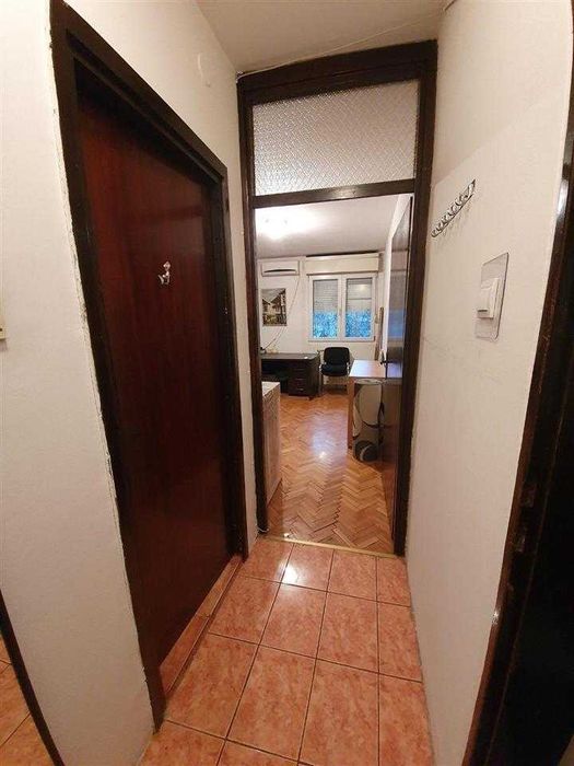 Дава се под наем Тристаен апартамент в Пловдив, Център - 80 кв.м за 188.7 € - Снимка #3