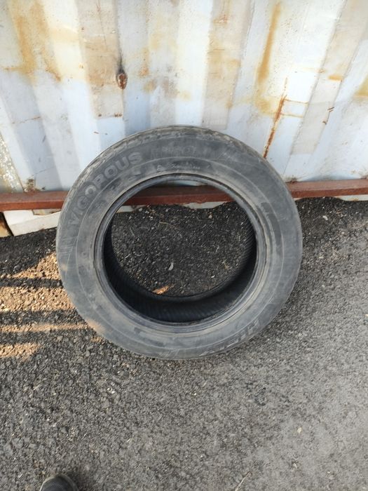 Продам покрышки R16