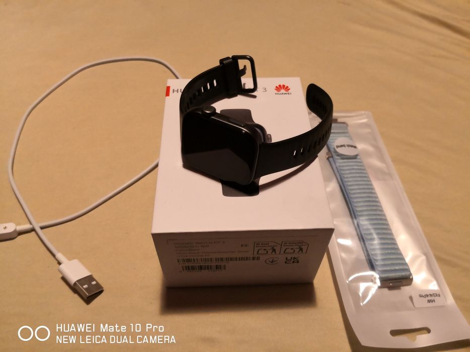 Часовник Huawei Fit 3 +оригинална кайшка