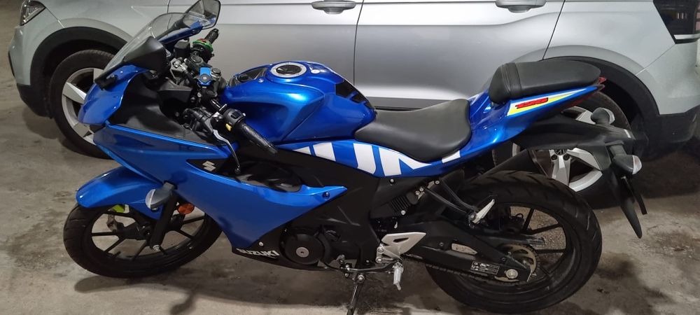 Suzuki GSX -R 125