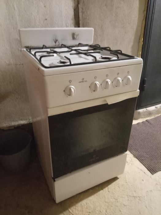 Продам газ плиту