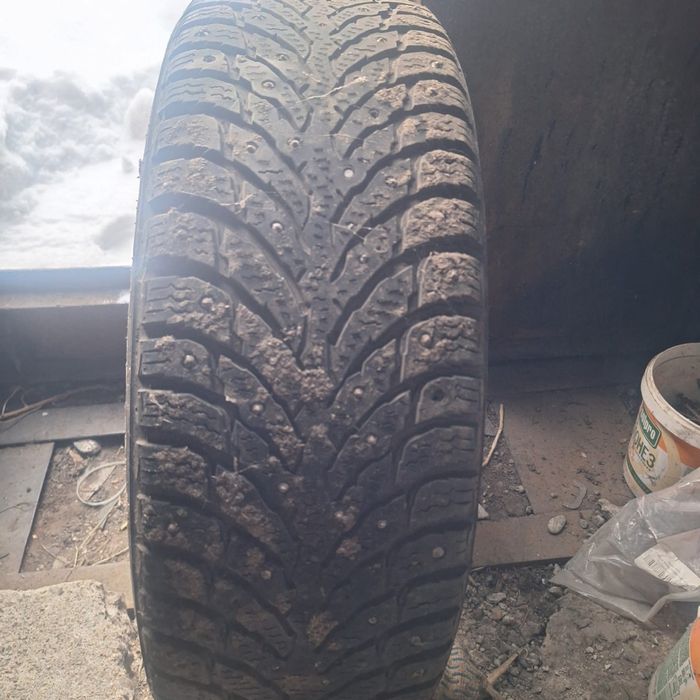 Резина зимняя 195/65 R15